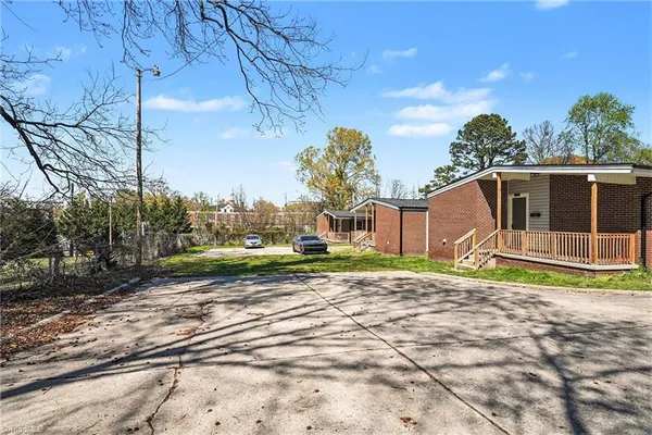 $1,050 | 511 Saunders Place, Unit B, High Point, NC 27260