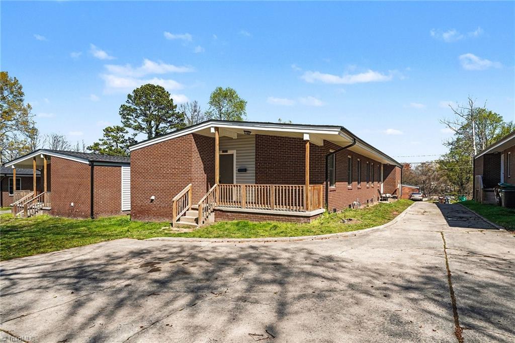 511 Saunders Place, Unit B High Point, NC 27260 - Photo 2 of 17