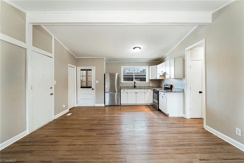 511 Saunders Place, Unit B High Point, NC 27260 - Photo 3 of 17