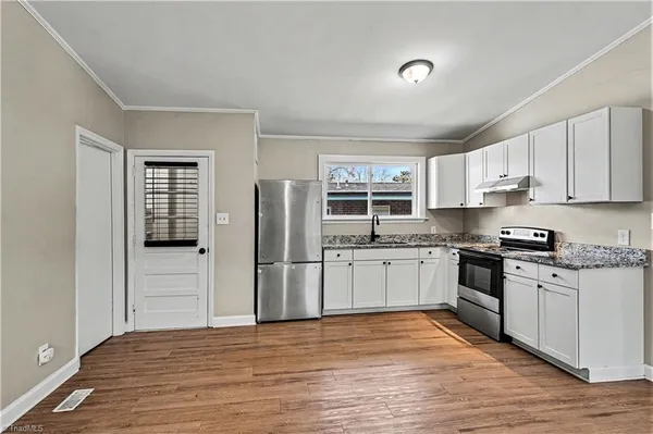 $1,050 | 511 Saunders Place, Unit B, High Point, NC 27260