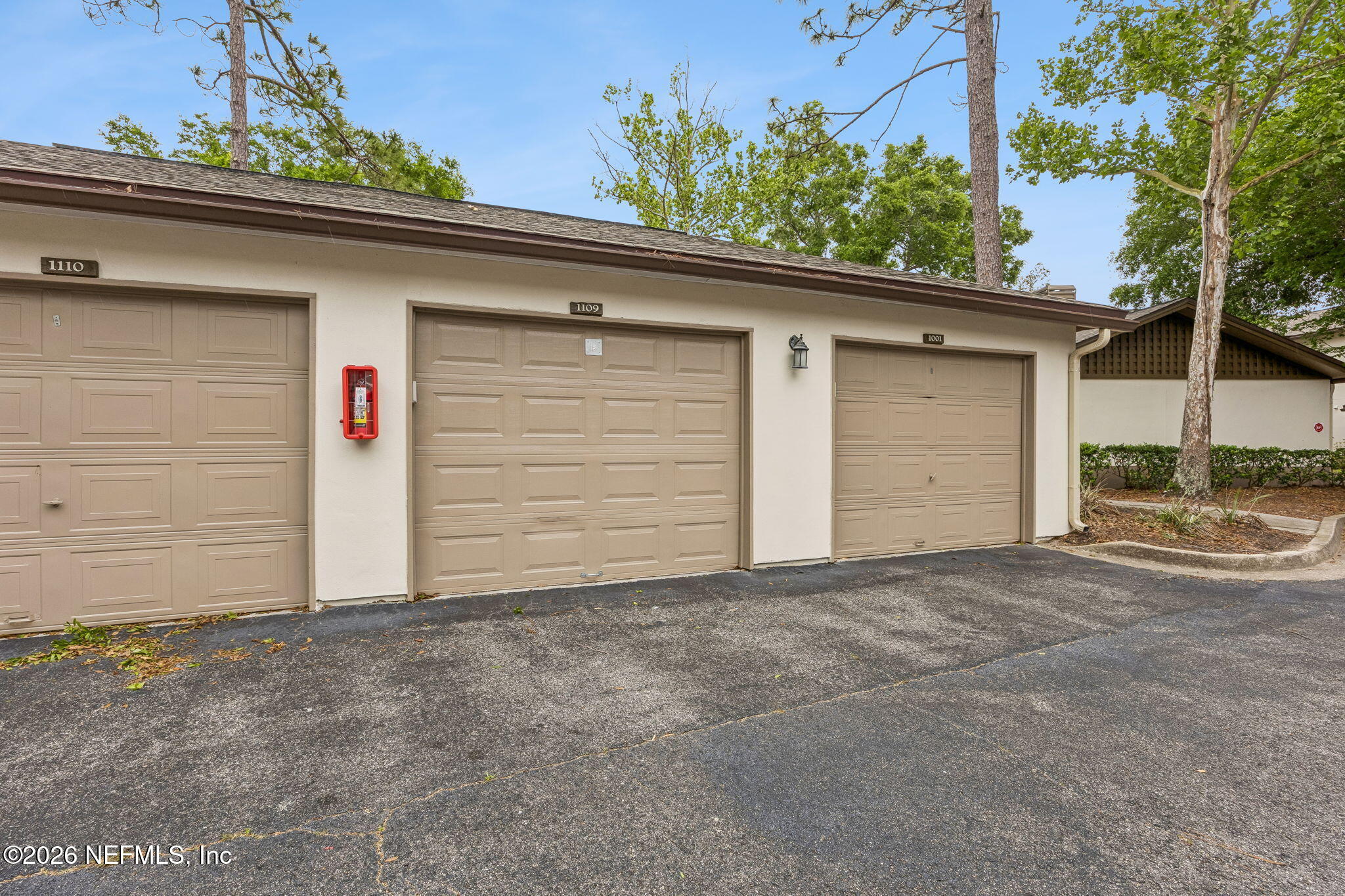 10150 Belle Rive Boulevard, Unit 1109 Jacksonville, FL 32256 - Photo 32 of 55 a view of outdoor space and yard
