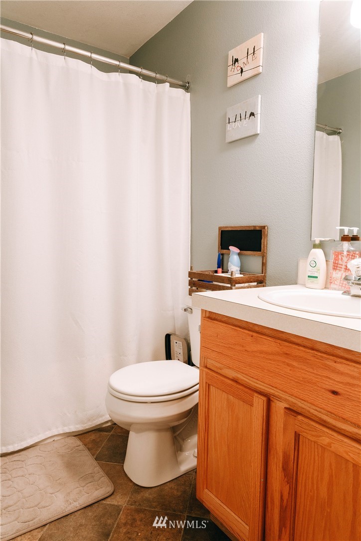 5932 184th Lane Southwest Rochester, WA 98579 - Photo 14 of 23