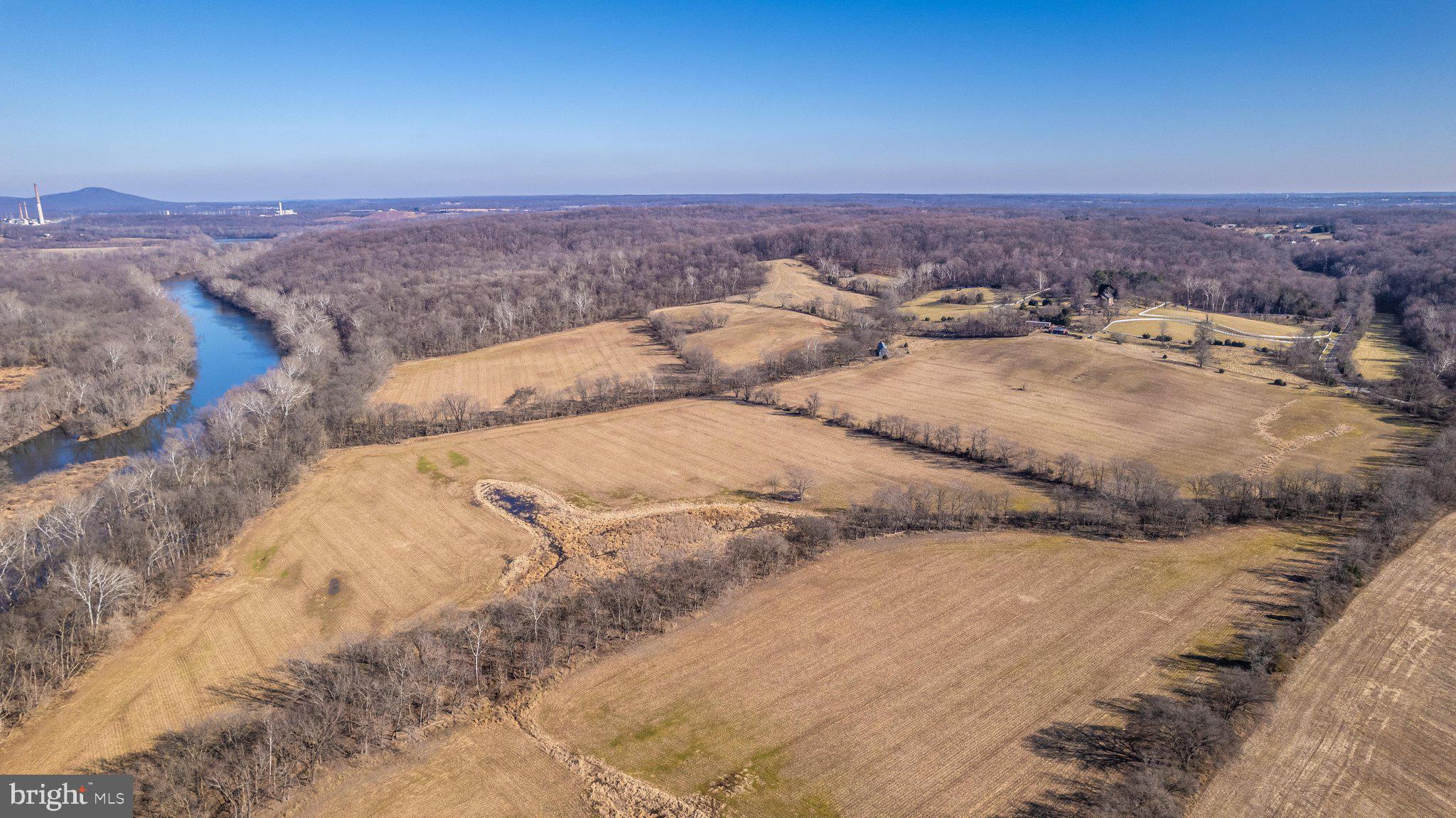 24009 Whites Ferry Road Dickerson, MD 20842 - Photo 29 of 72 DJI_0204