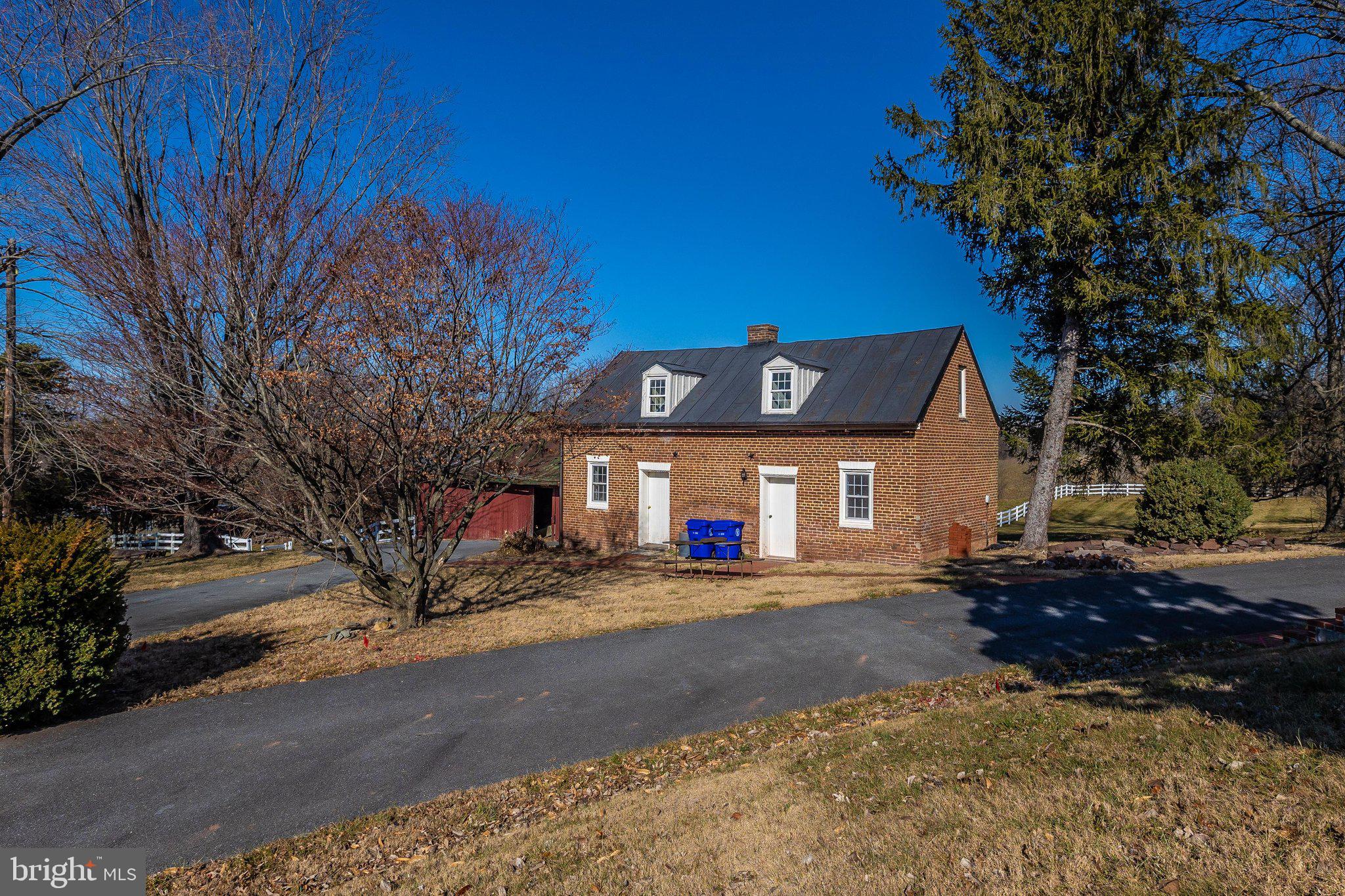 24009 Whites Ferry Road Dickerson, MD 20842 - Photo 37 of 72 EK_07021
