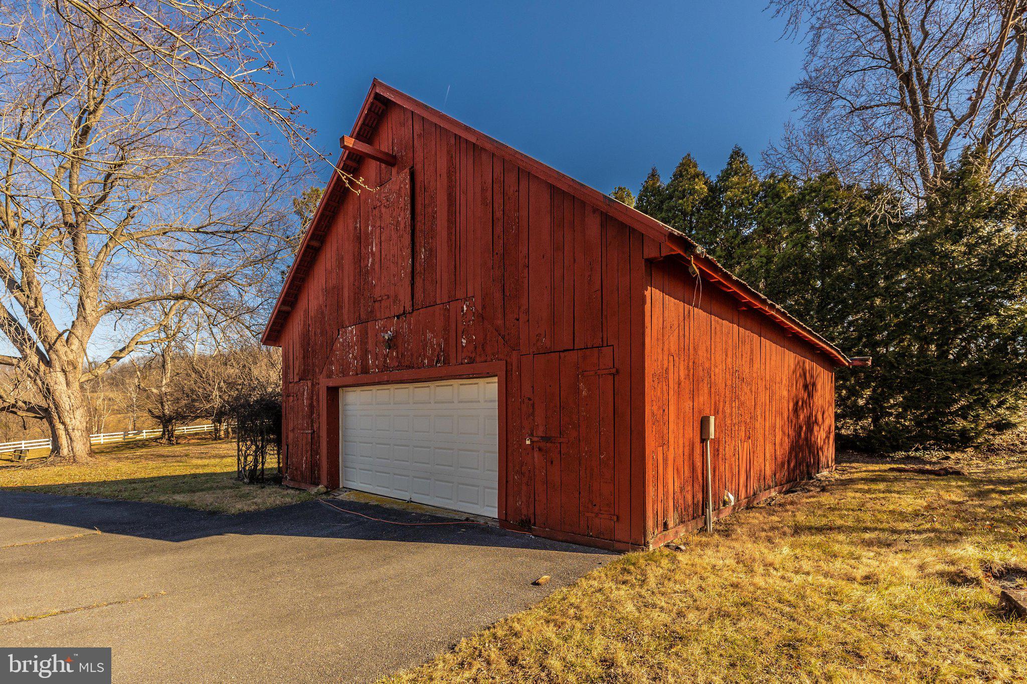 24009 Whites Ferry Road Dickerson, MD 20842 - Photo 54 of 72 EK_07067