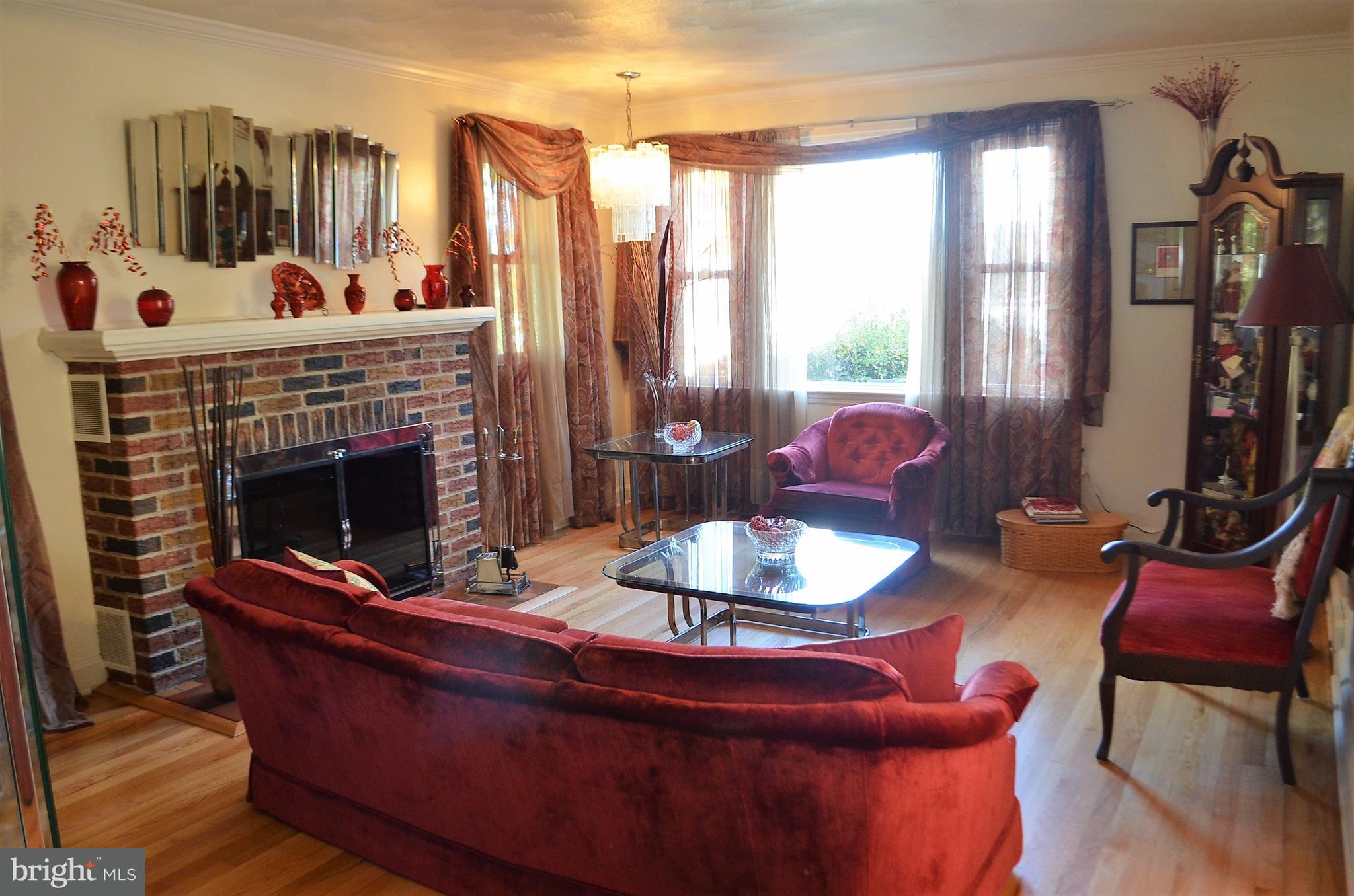 898 Rathton Road York, PA 17403 - Photo 3 of 20 Gallery Image 3