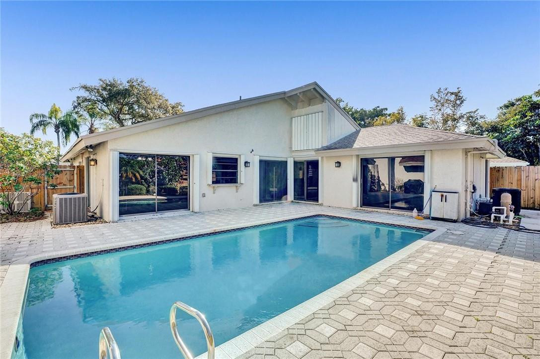 127 Laurel Road Hollywood, FL 33021 - Photo 33 of 35 Photo 33