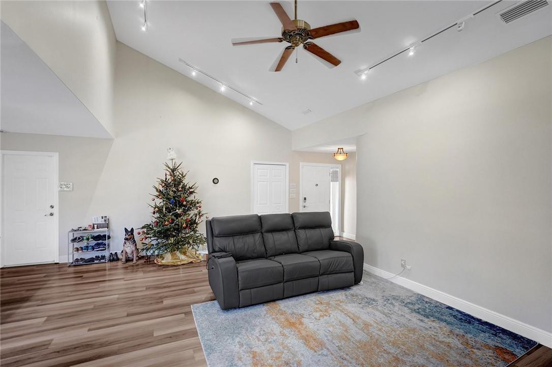 127 Laurel Road Hollywood, FL 33021 - Photo 8 of 35 Photo 8