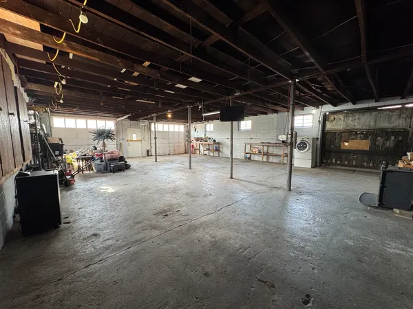 a view of parking area