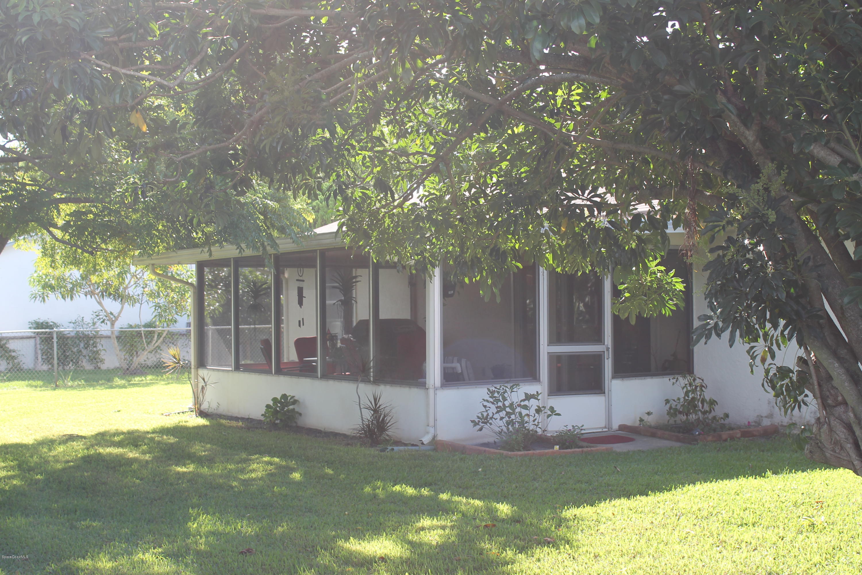 1960 Tallridge Road Melbourne, FL 32935 - Photo 3 of 9 IMG_7385