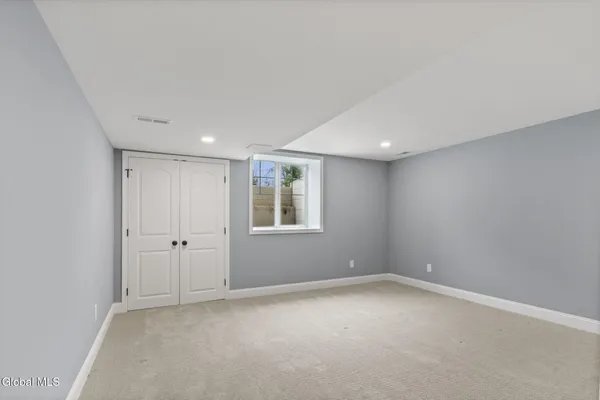 $849,900 | 25 Cider Mill Way, Wilton, NY 12866