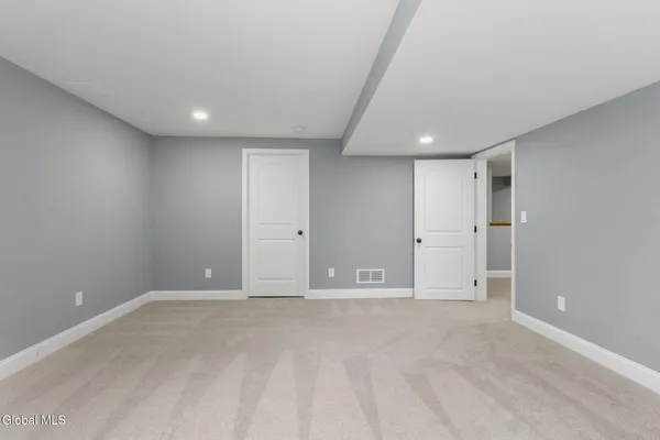 $849,900 | 25 Cider Mill Way, Wilton, NY 12866