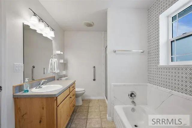 $525,000 | 100 Mountain View Drive, McCammon, ID 83250