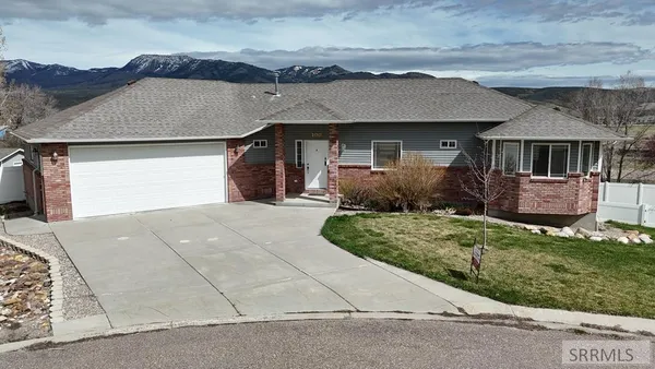 $509,900 | 100 Mountain View Drive, McCammon, ID 83250