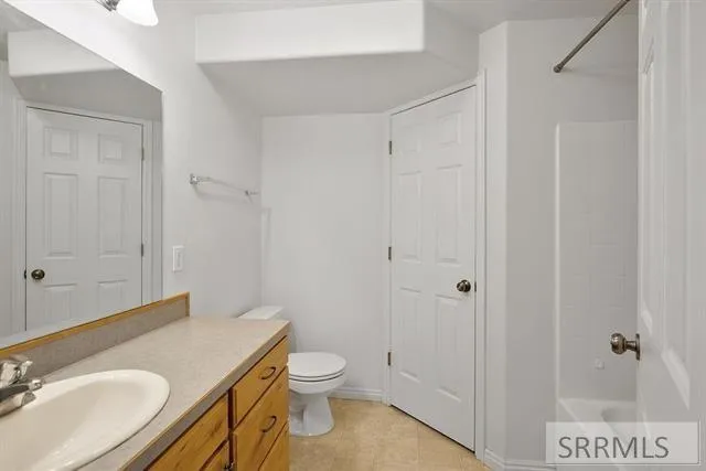 $525,000 | 100 Mountain View Drive, McCammon, ID 83250