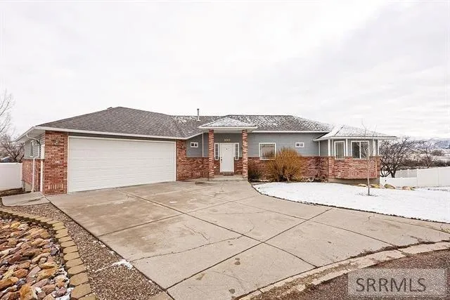 $525,000 | 100 Mountain View Drive, McCammon, ID 83250
