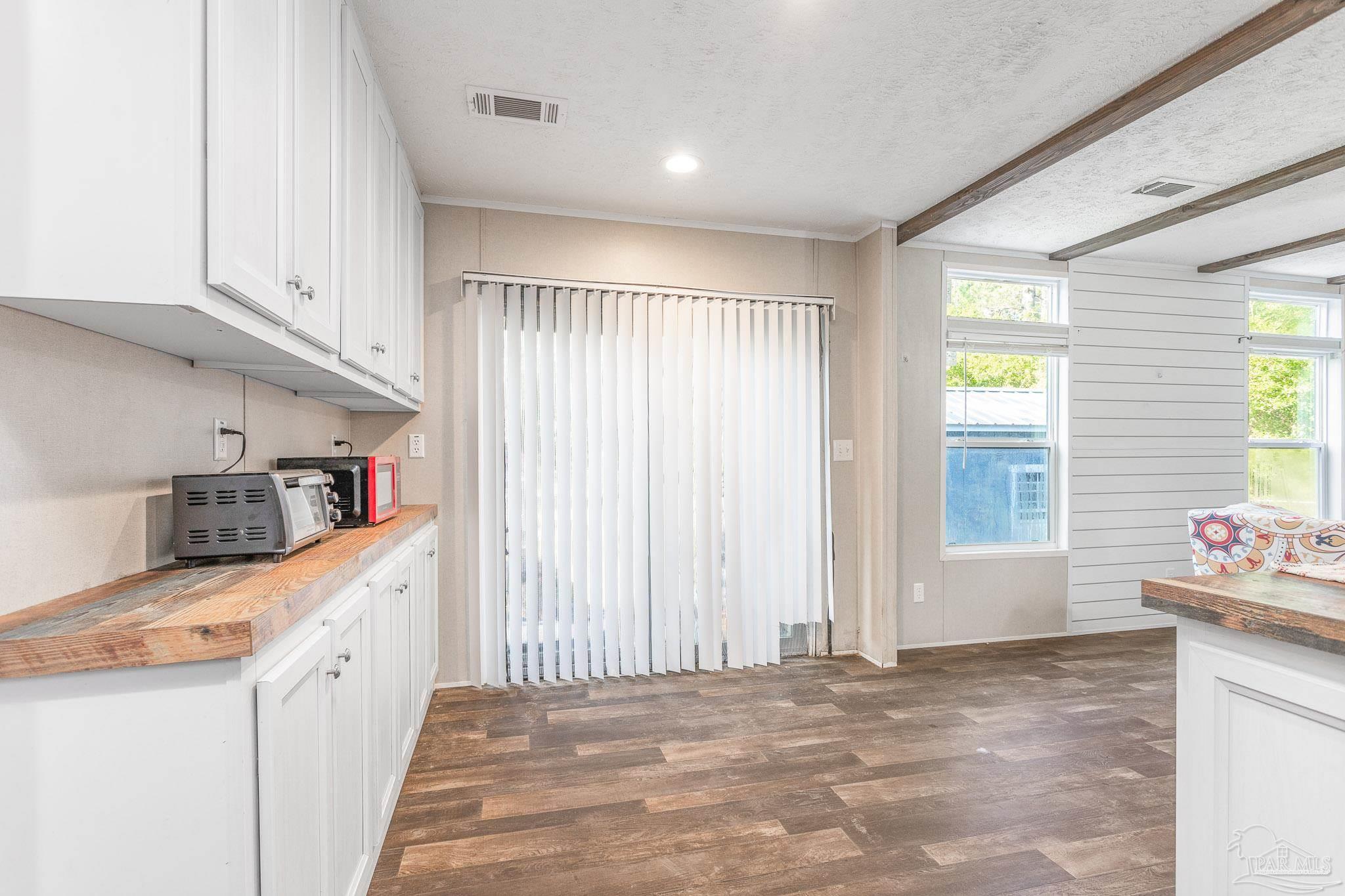 9861 Jeno Road Milton, FL 32583 - Photo 8 of 29 Gallery Image 8