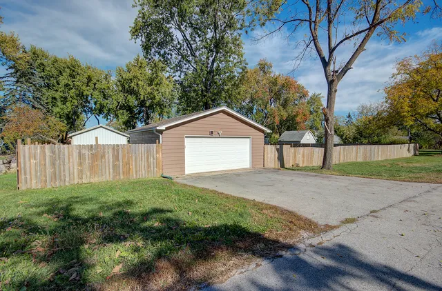 $240,000 | 5155 West Main Street, Monee, IL 60449