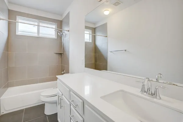 $3,500 | 5915 Swayden Lane, Austin, TX 78745