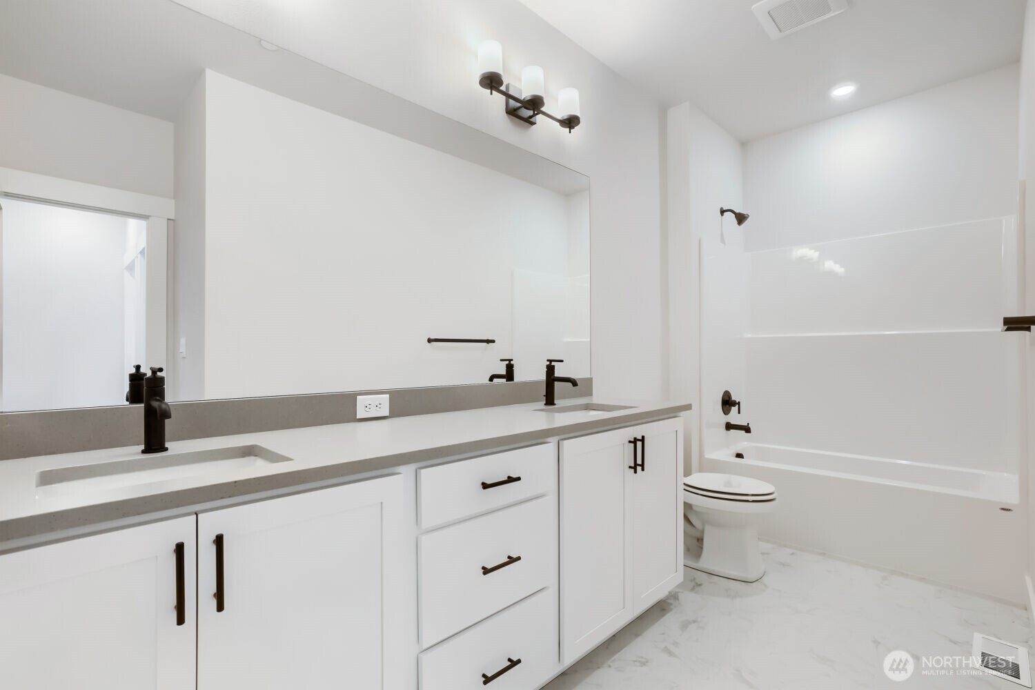 306 182nd Place Southeast Bothell, WA 98012 - Photo 17 of 23 Gallery Image 17