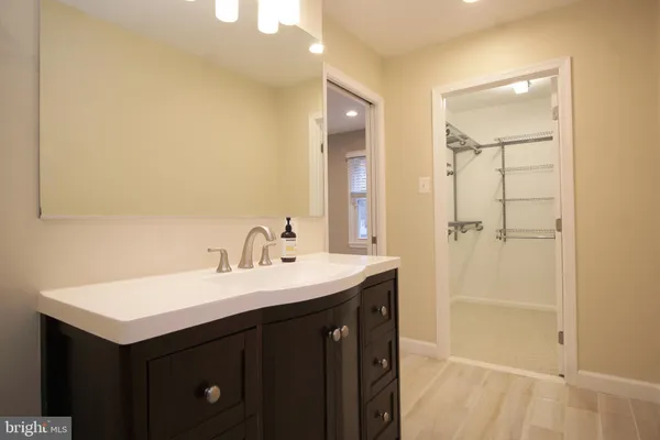 $3,995 | 4500 Lantern Place, Alexandria, VA 22306