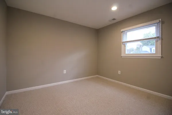 $3,995 | 4500 Lantern Place, Alexandria, VA 22306