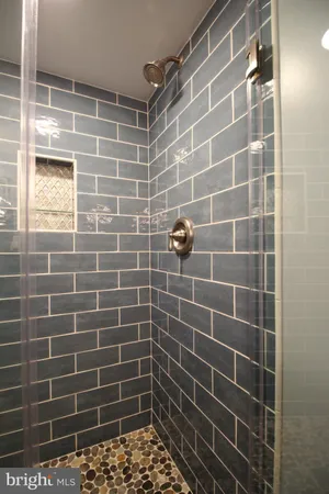 $3,995 | 4500 Lantern Place, Alexandria, VA 22306
