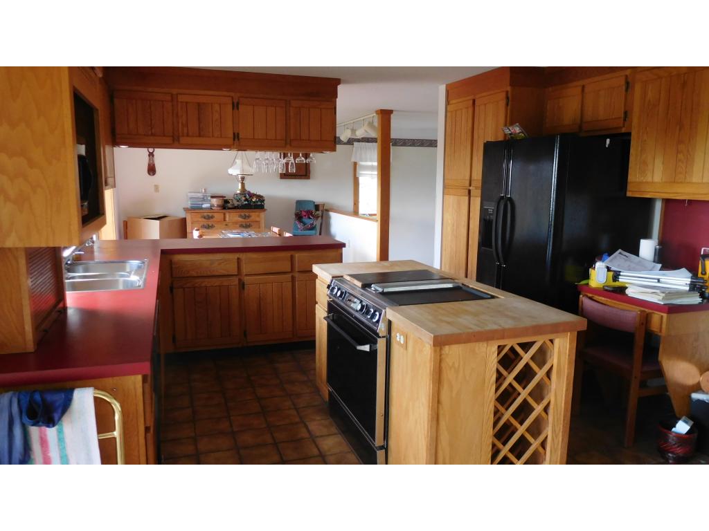 705 Oxbow Road Hinsdale, NH 03451 - Photo 14 of 27