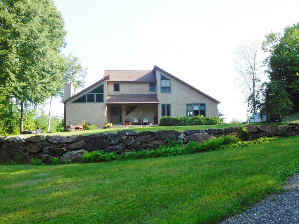 705 Oxbow Road Hinsdale, NH 03451 - Photo 6 of 27