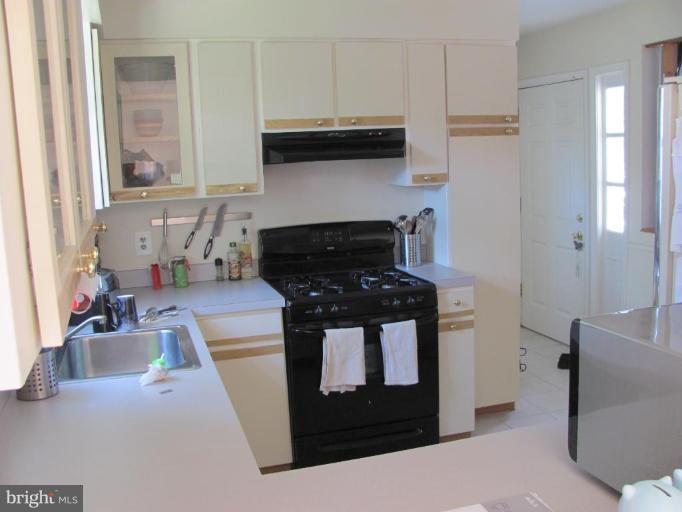 9707 Dilston Road Silver Spring, MD 20903 - Photo 8 of 24 Kitchen #2
