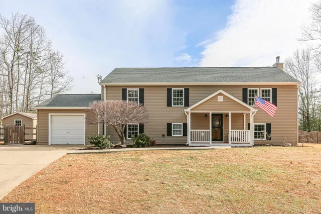 $475,000 | 8515 Foundry Run Drive, Fredericksburg, VA 22408