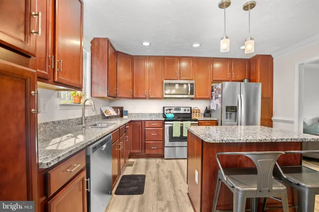 $475,000 | 8515 Foundry Run Drive, Fredericksburg, VA 22408