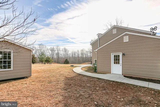 $475,000 | 8515 Foundry Run Drive, Fredericksburg, VA 22408