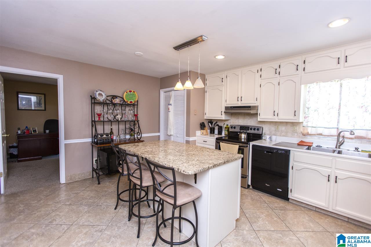 4660 Sulphur Springs Road Hoover, AL 35226 - Photo 4 of 35