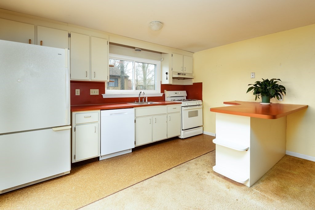 181 Leland Farm Road, Unit 181 Ashland, MA 01721 - Photo 3 of 26 Gallery Image 3
