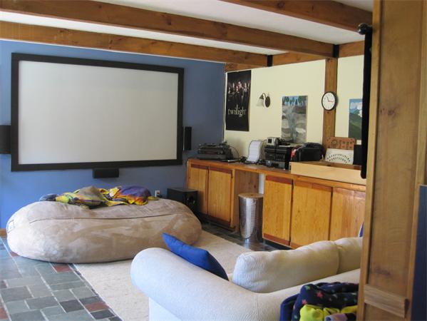 76 Taylor Road Stow, MA 01775 - Photo 18 of 27 a living room with furniture flowerpot and window