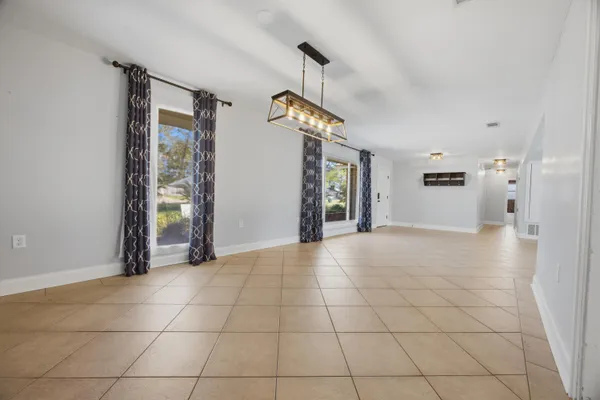 $525,000 | 157 Country Club Road, Shalimar, FL 32579