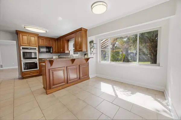 $525,000 | 157 Country Club Road, Shalimar, FL 32579