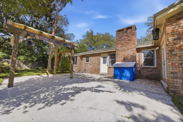 $525,000 | 157 Country Club Road, Shalimar, FL 32579