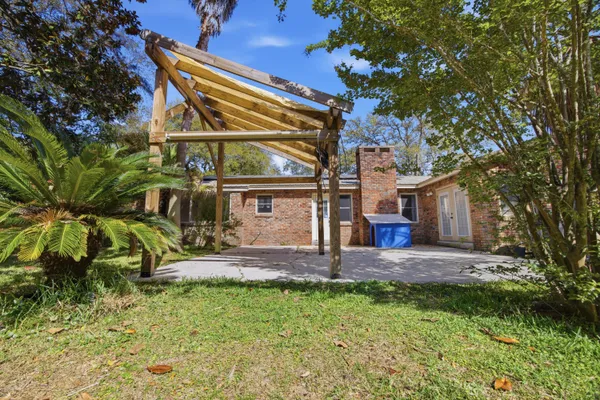 $525,000 | 157 Country Club Road, Shalimar, FL 32579