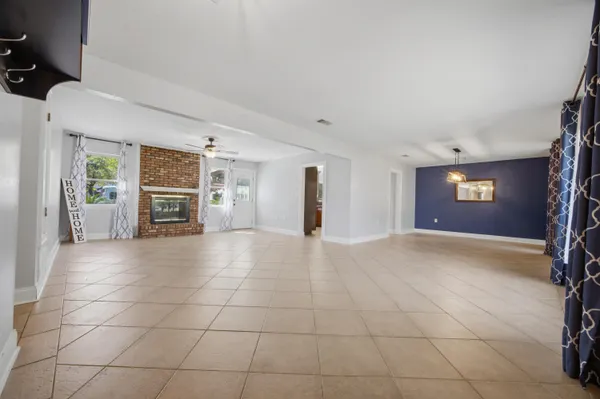 $525,000 | 157 Country Club Road, Shalimar, FL 32579