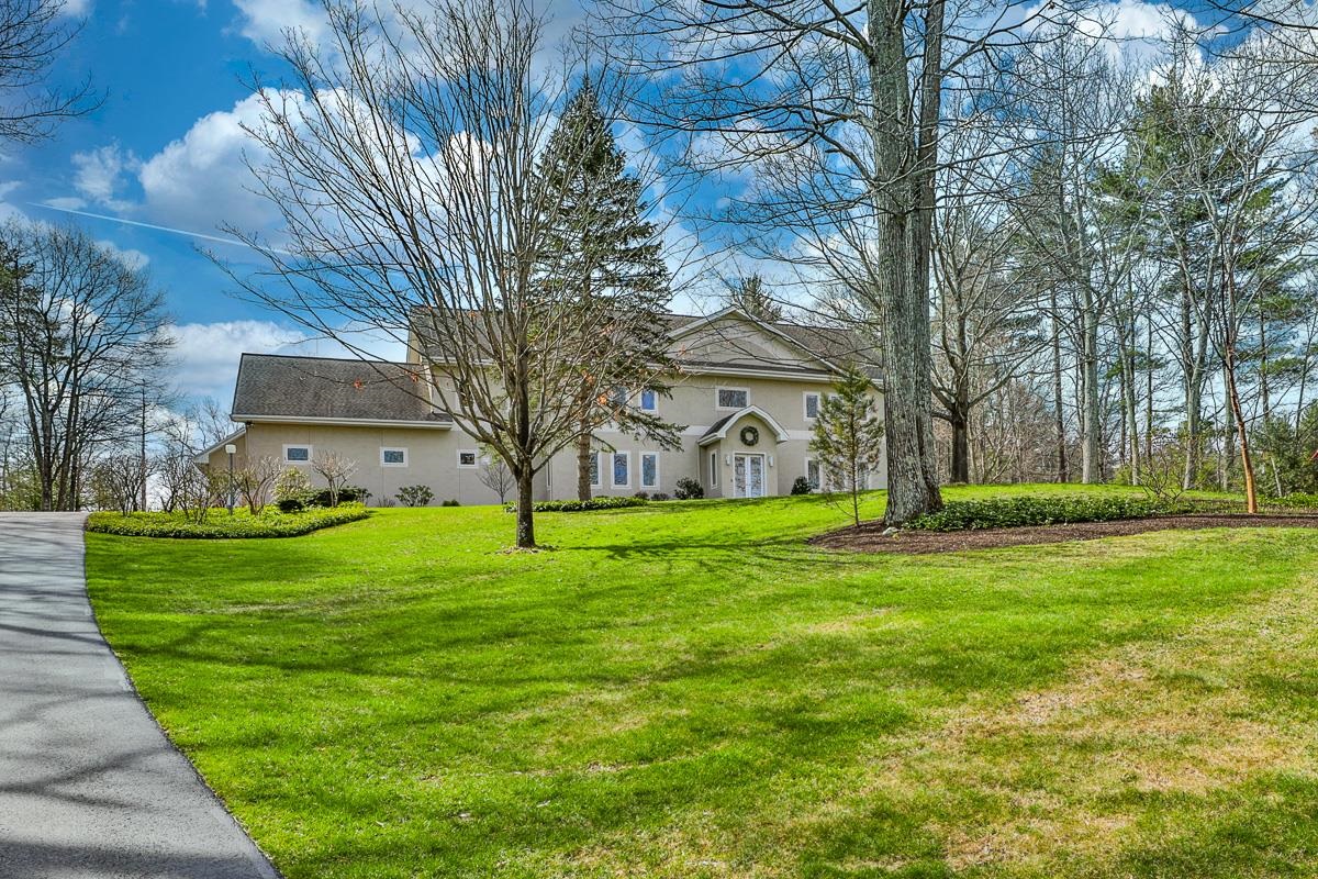 25 Farrwood Road Windham, NH 03087 - Photo 1 of 40