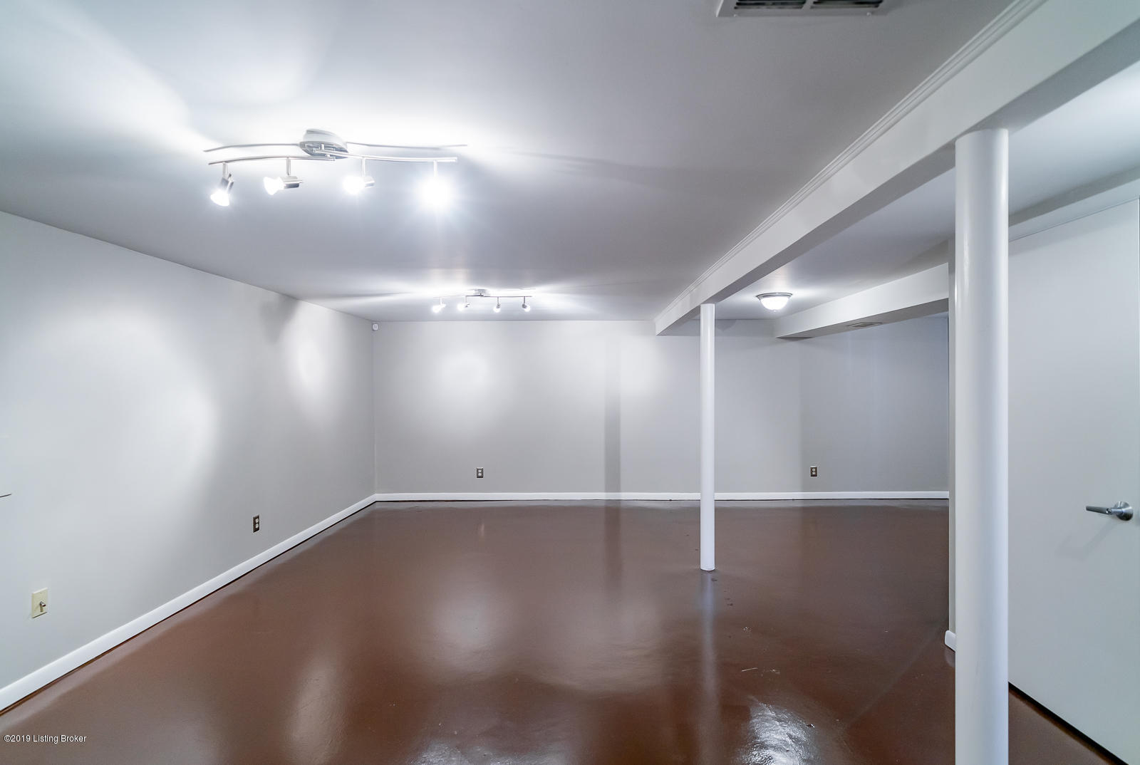 7706 Westbrook Road Louisville, KY 40258 - Photo 19 of 37 7706 Westbrook Rd L-26