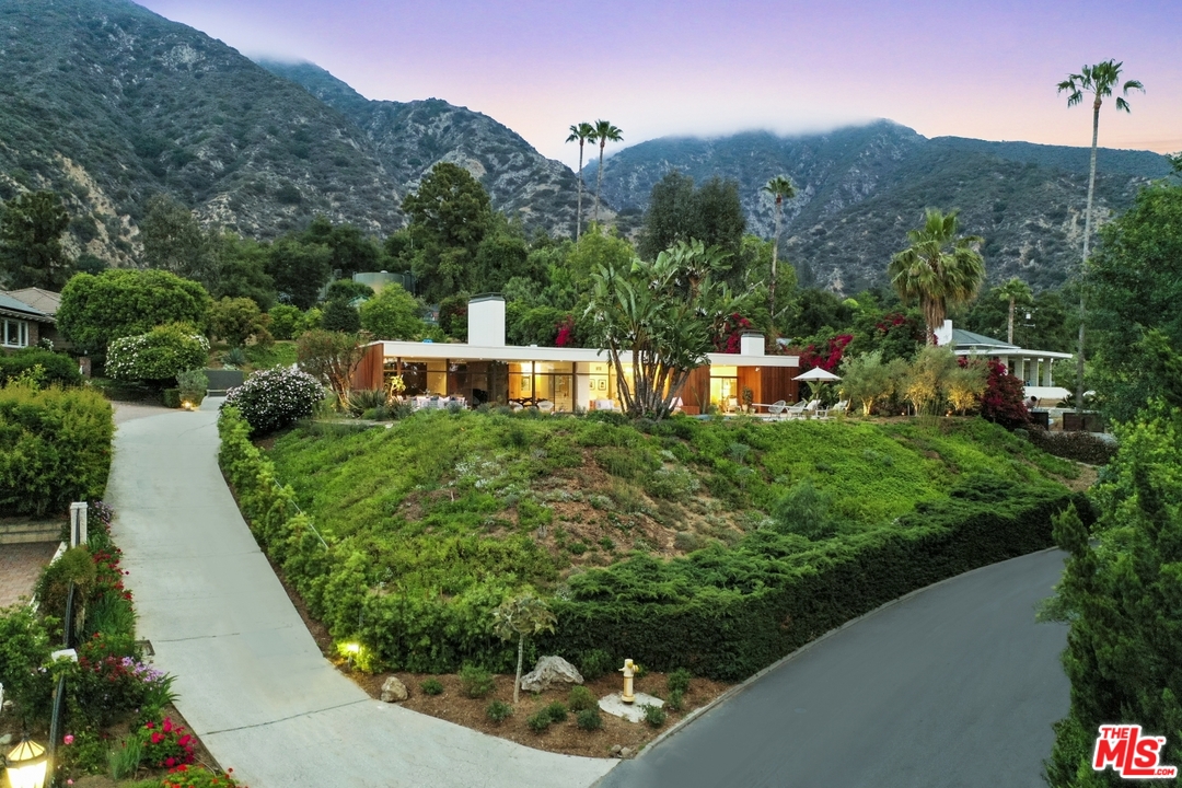 2105 Villa Heights Road Pasadena, CA 91107 - Photo 2 of 53