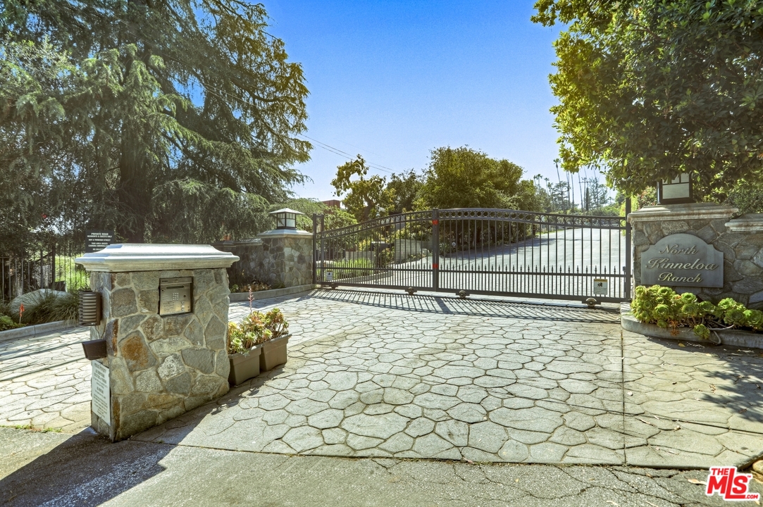 2105 Villa Heights Road Pasadena, CA 91107 - Photo 52 of 53