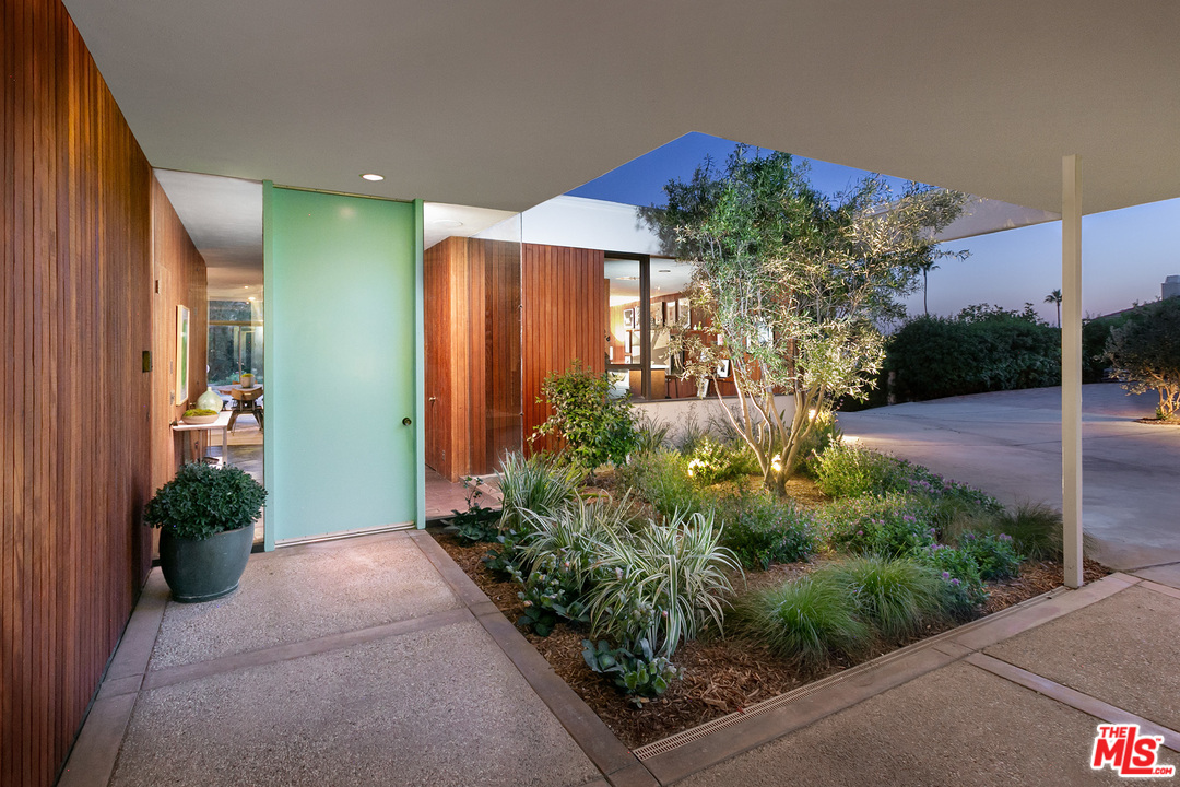 2105 Villa Heights Road Pasadena, CA 91107 - Photo 7 of 53