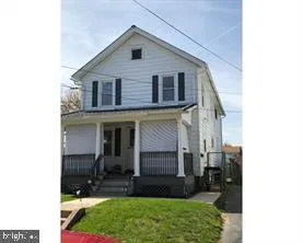 $1,695 | 30 West Roland Road, Brookhaven, PA 19015
