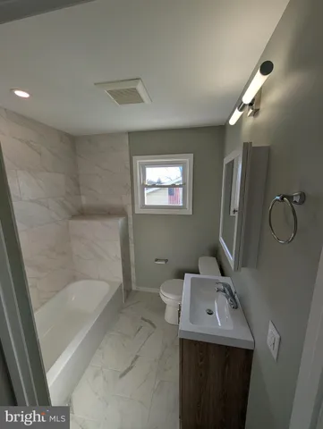 $1,795 | 30 West Roland Road, Brookhaven, PA 19015