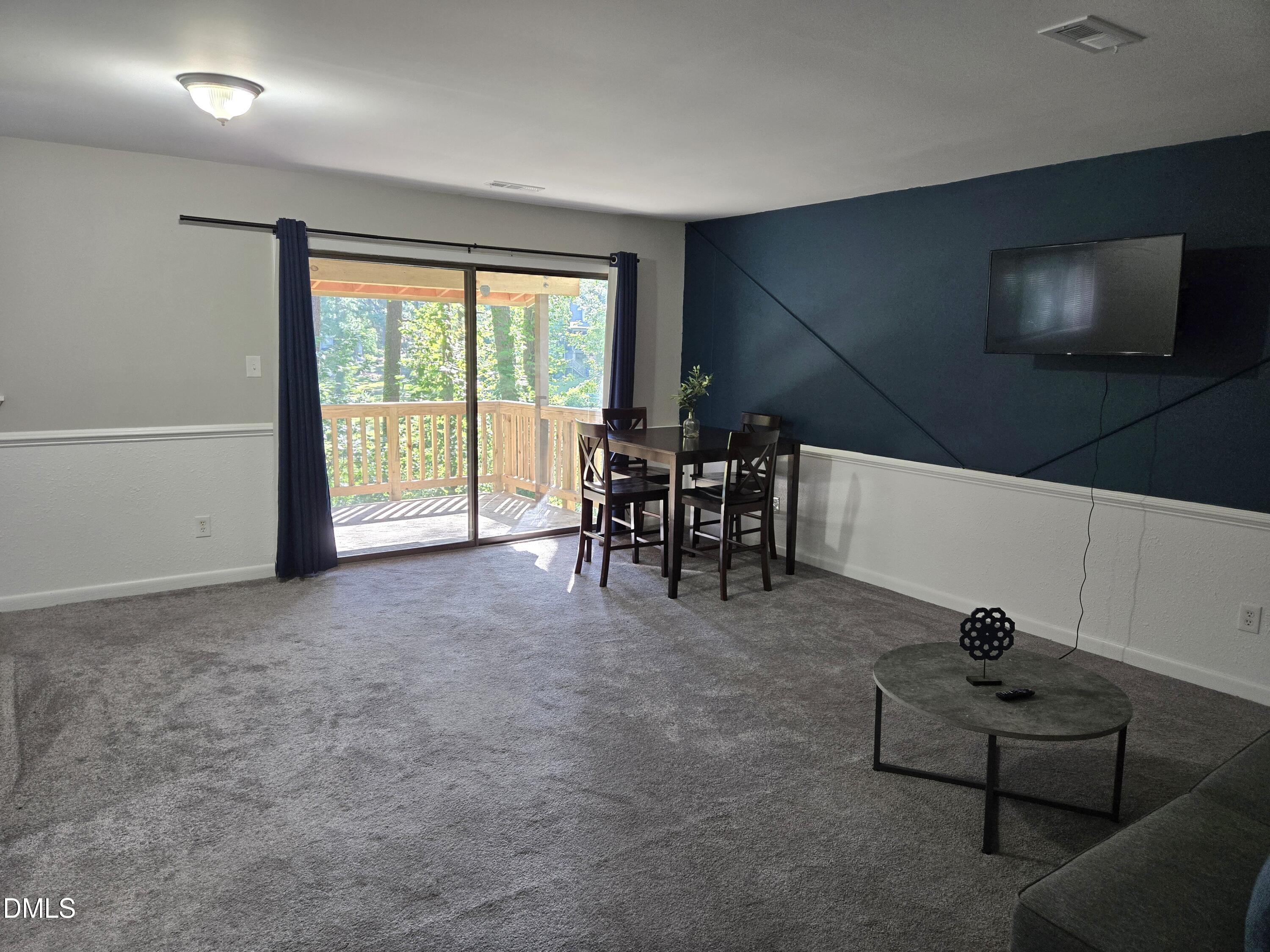 660 Pine Ridge Place Raleigh, NC 27609 - Photo 4 of 10