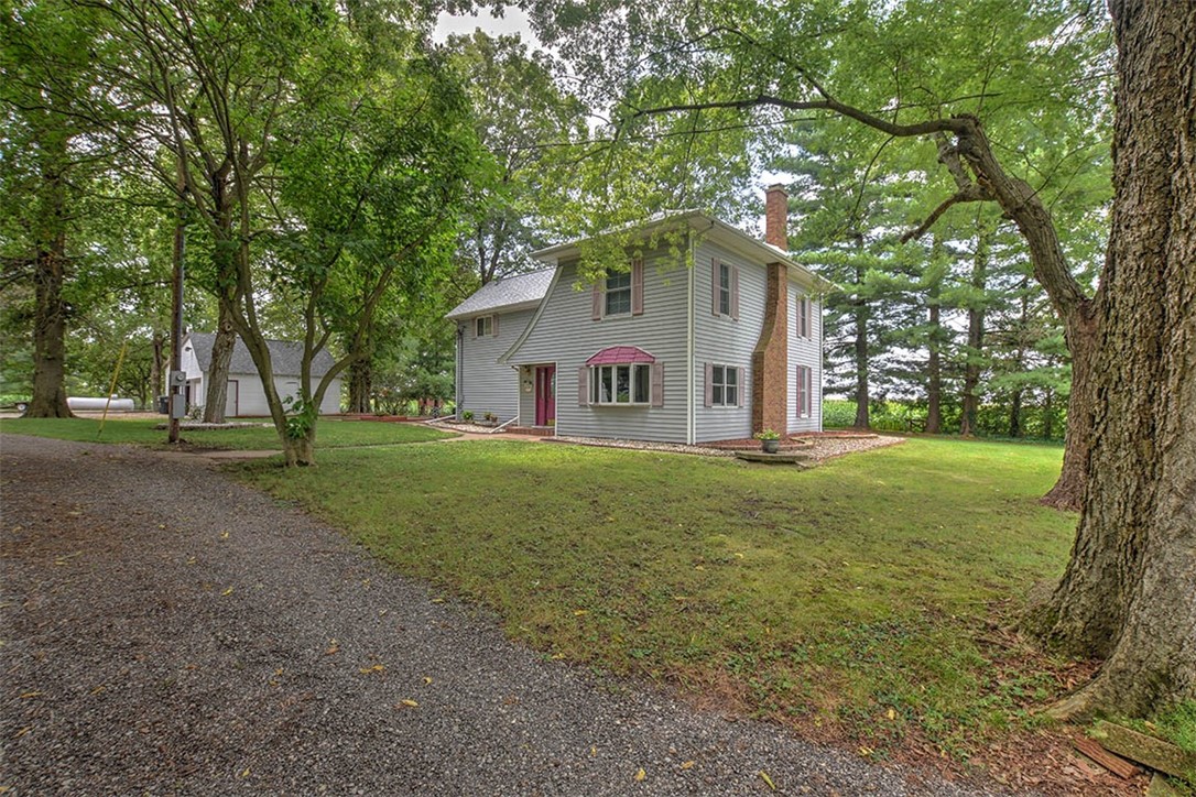 2502 East 1800 North Road Moweaqua, IL 62550 - Photo 6 of 33